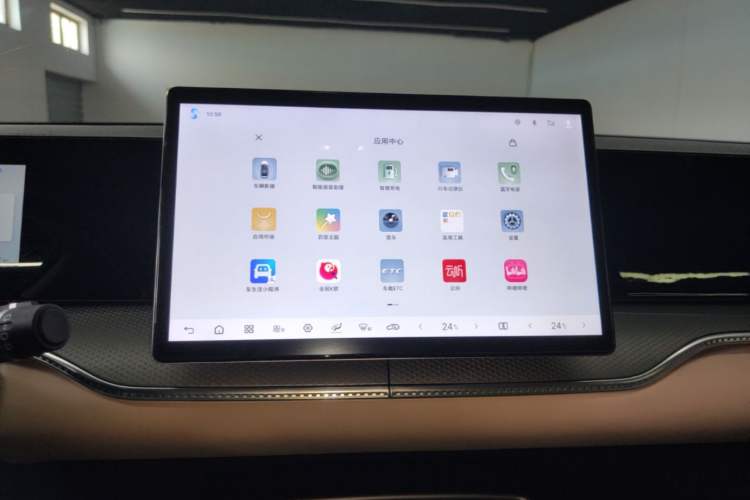 Used BYD Song Pro New Energy 2025 2nd Generation Intelligent Driving Version DM-i 75KM Leading Edition Audio And AC Panel