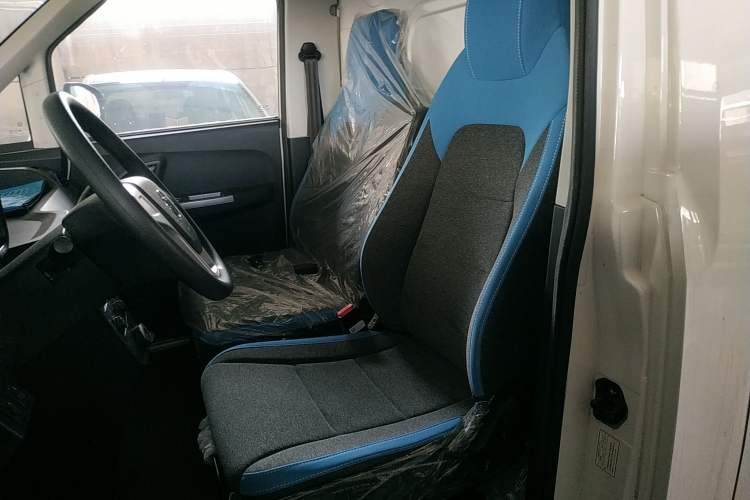 Used Foton Intelligent Blue Elf E7 2024 Facelifted All-Electric Van Flat Roof 2 Seats Evey Lithium Energy 41.86 kWh