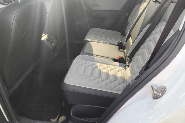 Used Volkswagen Tayron 2023 300TSI Two-Wheel-Drive Luxury Plus Advanced Edition