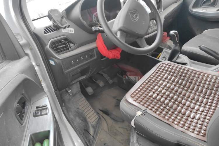 Used CHANGAN KAICHENG Ruixing M60 2023 1.6L CNG Comfort-Grade 6-Seater Passenger Vehicle Driver Seat