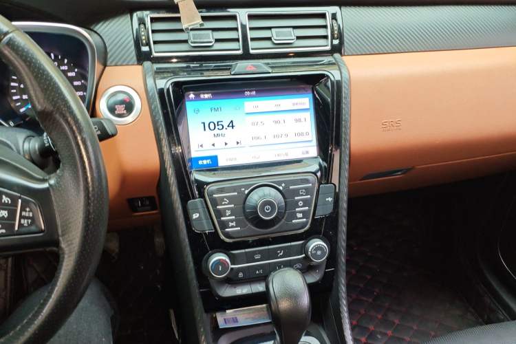 Used JMC Yusheng S330 2016 1.5L GTDi Automatic Two-Wheel Drive Prestige Edition
