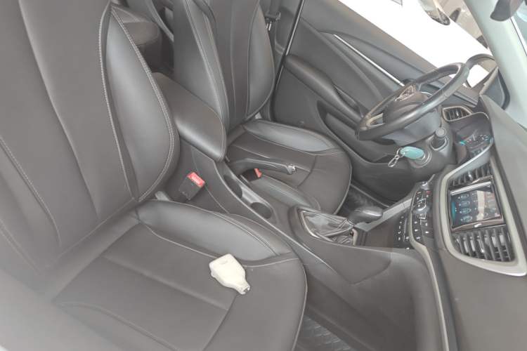 Used Buick GT 2019 18T Automatic Connected Elite Model China VI Standard Right Front Seat