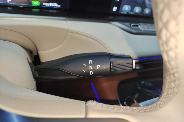 Used VOYAH FREE 2024 Ultra-Long Range Intelligent Driving Version