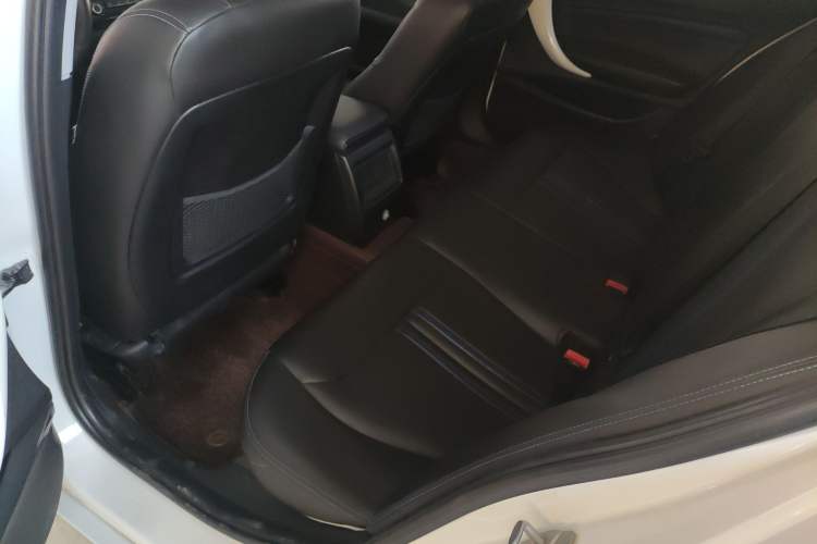 Used BMW 1 Series (Import) 2016 118i Urban Design Package
