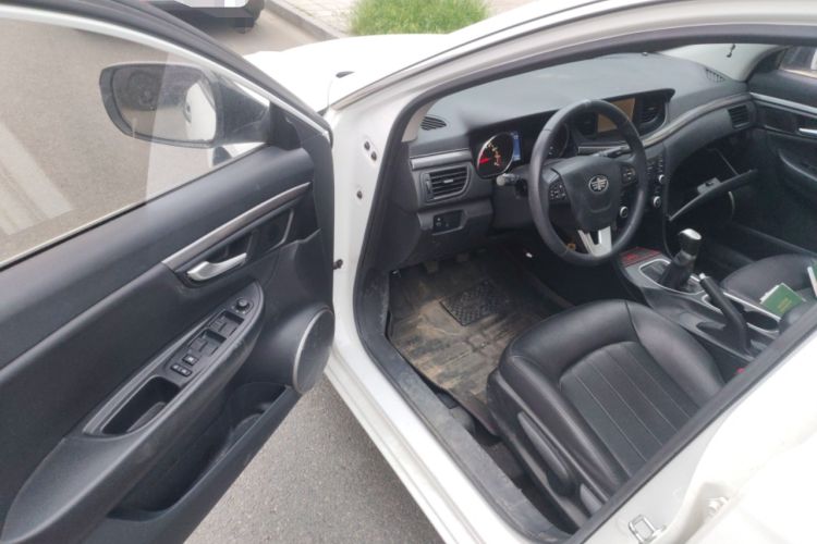 Used Bestune B50 2016 1.6L manual luxury version