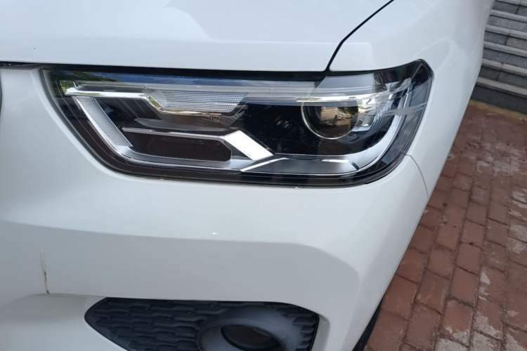 Used Haval H2s 2017 Red-Label 1.5T Dual-Clutch Elite Model
