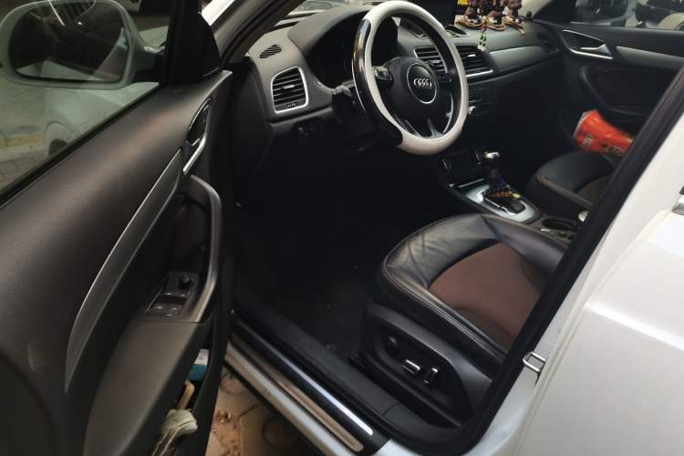 Used Audi Q3 2016 30 TFSI Fashion Model
