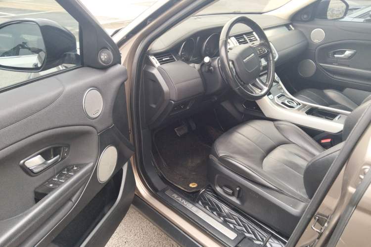 Used Land Rover Range Rover Evoque 2016 2.0T SE Smart Glow Edition
