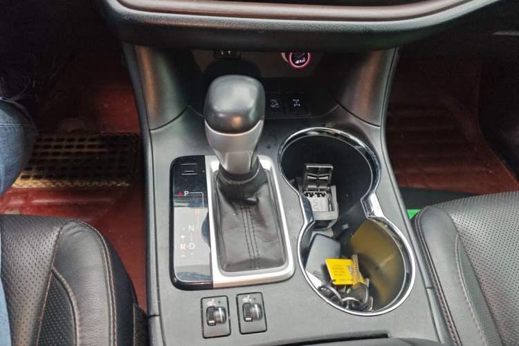 Used Toyota Highlander 2015 2.0T Four-Wheel Drive Luxury Edition 7-Seater