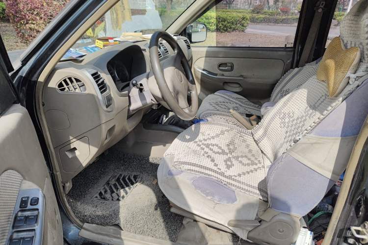 Used JMC Baodian 2013 2.8T Four-Wheel Drive Diesel Comfort Value Edition
