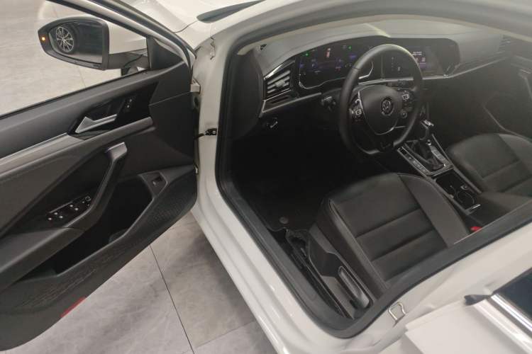 Used Volkswagen Sagitar 2021 280TSI DSG Comfort Connect Edition Driver Seat