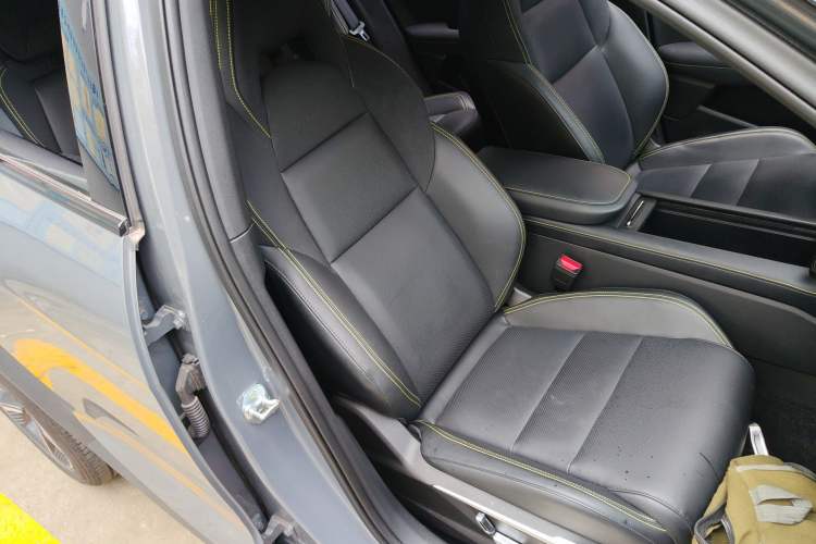 Used Lynk & Co 06 2025 Renew 1.5T Halo Right Front Seat