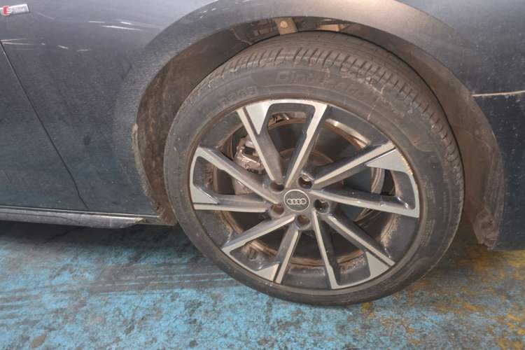 Used Audi A4L 2023 40 TFSI Luxury Dynamic Model