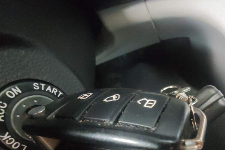 Used JAC Refine M3 2023 PLUS 1.5T 5/7-seat Classic Edition Vehicle Key