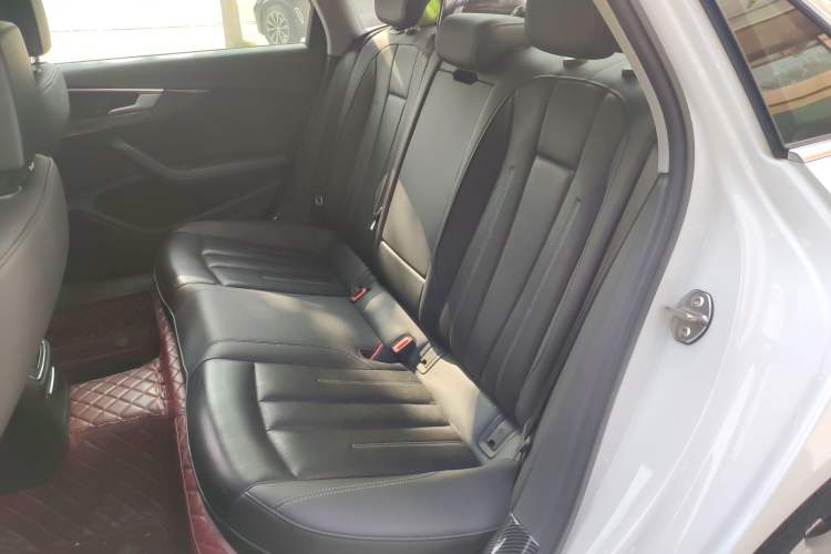 Used Audi A4L 2020 40 TFSI Luxury Prestige Edition
