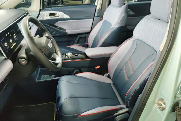 Used Geometry E Firefly 2023 320KM Cute & Handsome Tiger 5 Seats
