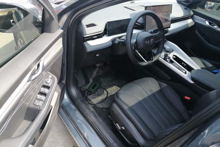 Used Geely Auto Preface 2025 Dongfang Yao 1.5TD Kunlun Edition