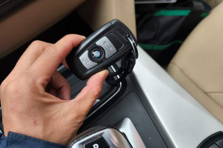 Used BMW 3 Series 2014 320i Active Edition