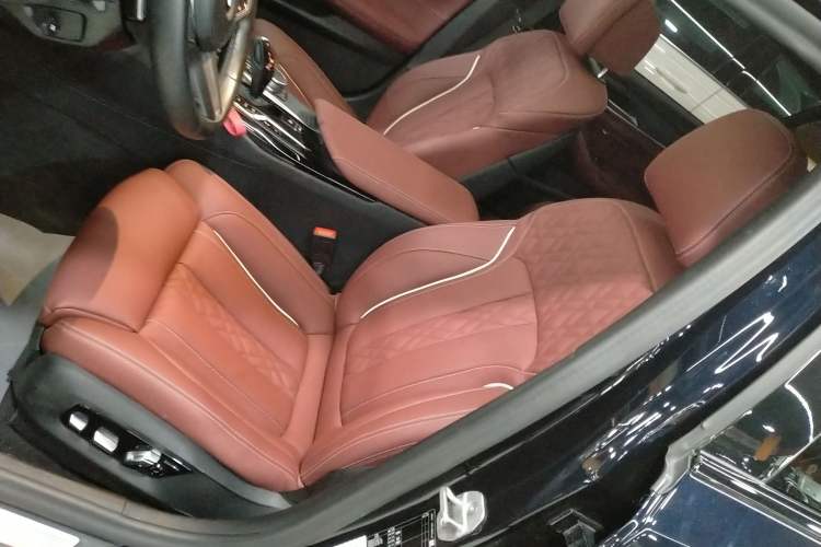 Used BMW 5 Series 2022 530Li Luxury Edition M Sport Package