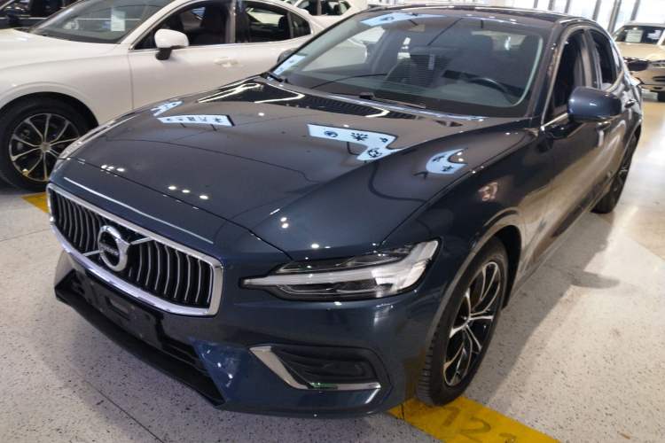 Used Volvo S60 2021 T4 Zhiyi Luxury Edition