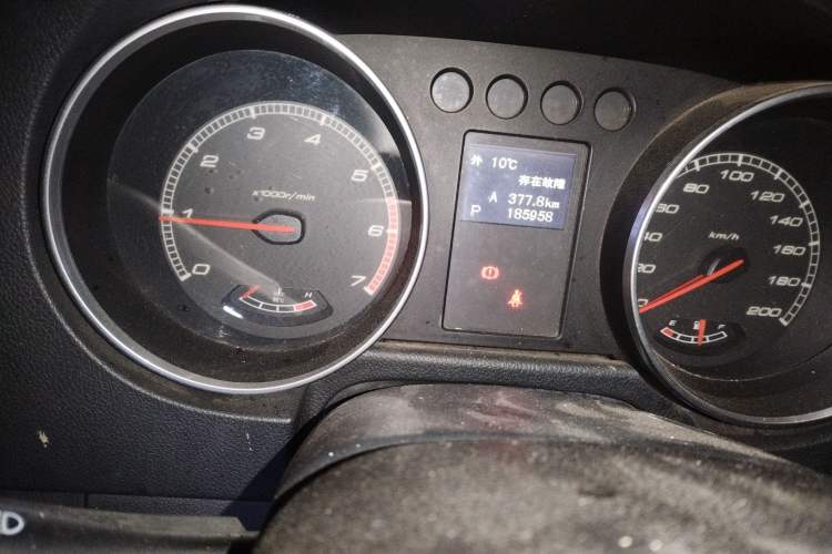 Used BAIC Off-Road BJ40 2016 40L 2.3T Automatic Two-Wheel Drive Luxury Edition