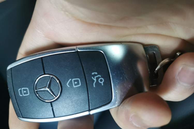 Used Mercedes-Benz C-Class 2021 C 260 L Sport Edition Vehicle Key