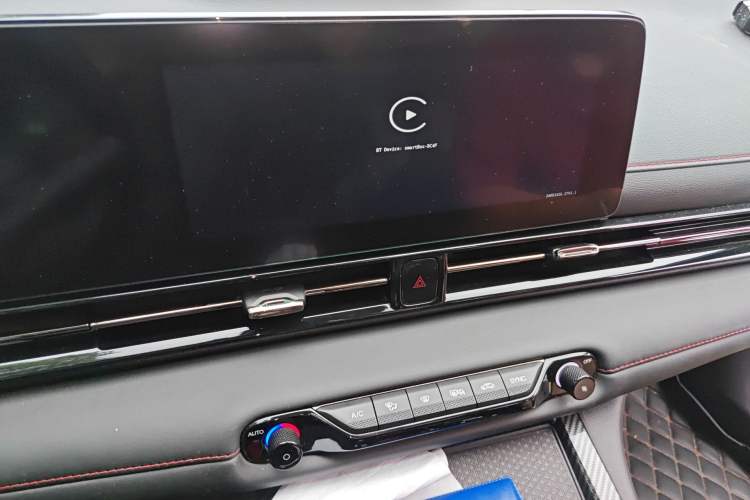 Used GAC Trumpchi EMPOW 2023 270T DCT J15 Version Audio And AC Panel