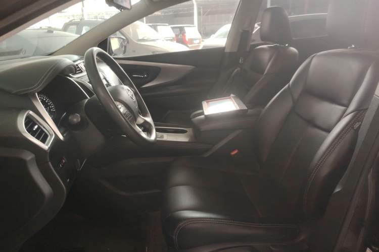 Used Nissan Murano 2019 2.5L XE Two-Wheel Drive Elite Version China VI Standard
