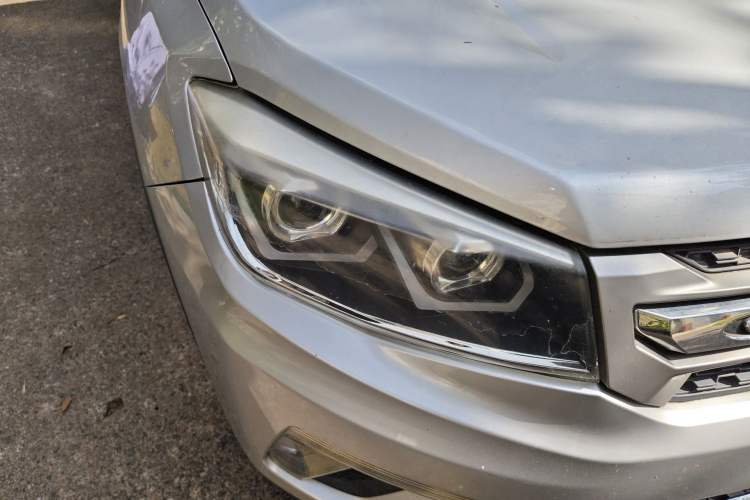 Used CHANGAN CS75 2014 2.0L Manual Leading Version China IV Standard