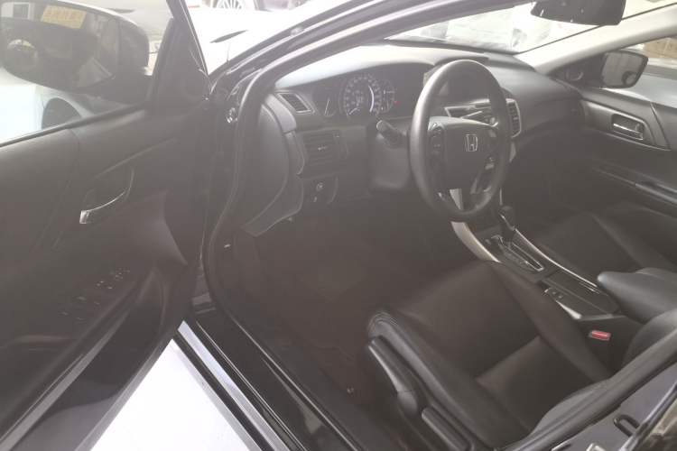 Used Honda Accord 2015 2.0L LX Comfort Edition