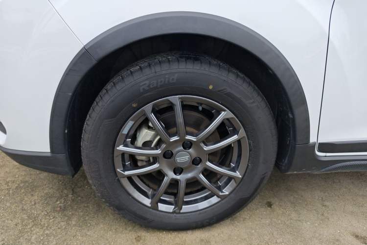 Used Geely Auto Vision X3 2021 PRO 1.5L CVT Deluxe Model Left Front Wheel Hub