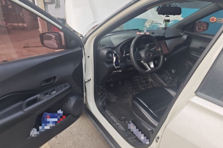 Used Nissan Kicks 2017 1.5L Manual Cool Dynamic Edition
