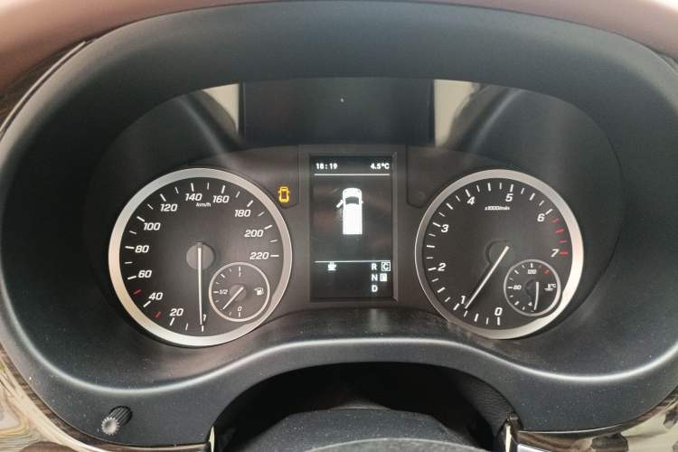 Used Mercedes-Benz Vito 2020 2.0T Business Version 7 Seats
