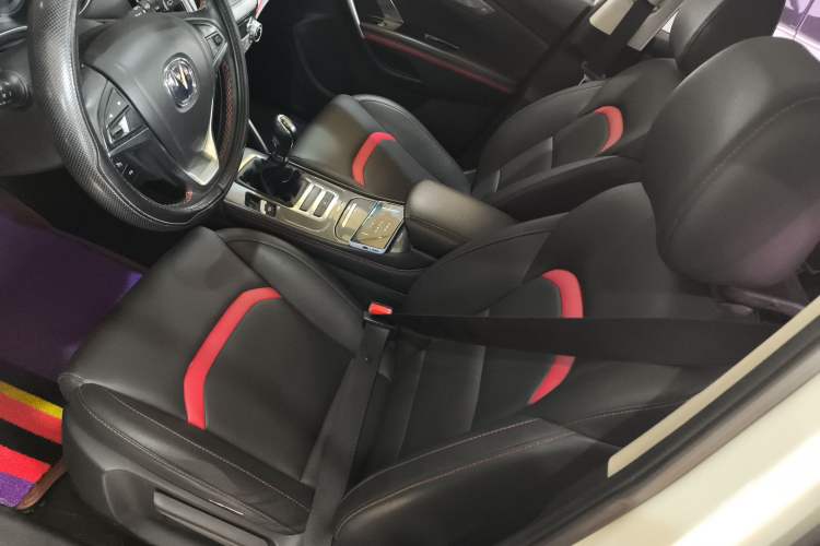 Used CHANGAN CS55 2017 1.5T Manual Colorful Edition
