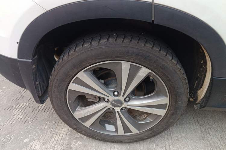 Used Haval H6 Coupe 2015 Blue Label 2.0T Manual Two-Wheel-Drive Elite Model Exterior 5