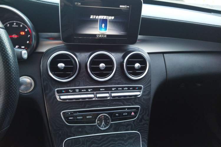 Used Mercedes-Benz C-Class 2018 C 200 L Sport Edition Audio And AC Panel