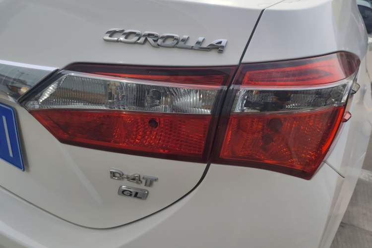 Used Toyota Corolla 2017 Revised Version 1.2T S-CVT GL Exterior 3