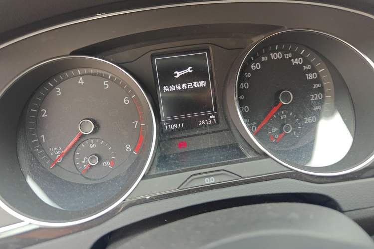 Used Volkswagen Magotan 2019 330TSI DSG Luxury Model China V Standard Odometer Close Up