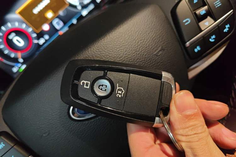 Used Ford Explorer 2023 EcoBoost 285 Four-Wheel Drive Titanium Edition 6 Seats
