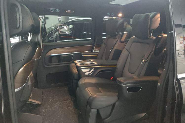 Used Mercedes-Benz V-Class 2021 V 260 L Long Wheelbase Prestige Edition Left Rear Seat