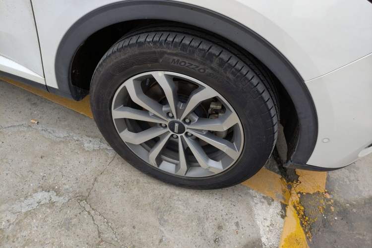 Used Wey VV6 2018 2.0T Two-Wheel Drive Flagship Version China V Standard Right Front Wheel Hub