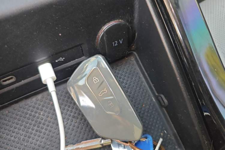 Used Volkswagen Tavendor 2023 380TSI Four-Wheel Drive R-Line First Edition