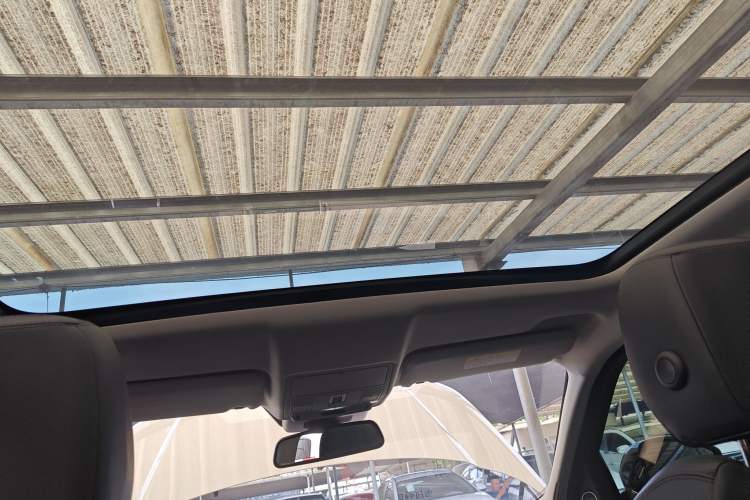 Used Land Rover Range Evoque 2017 2.0T British-Style Prestige Edition