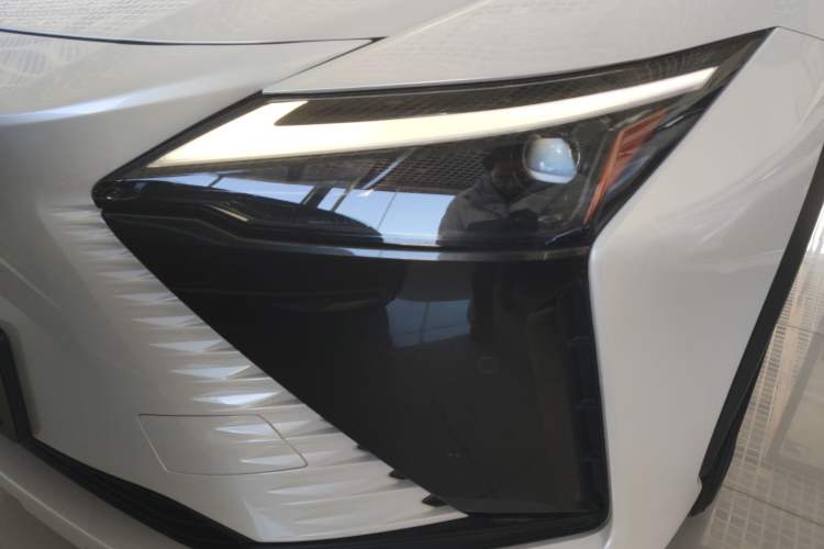 Used Lexus RZ 2023 450e All-Wheel Drive Luxury Edition