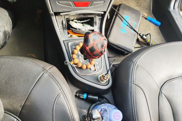 Used Dongfeng Aeolus H30 2012 1.6L Automatic Prestige Model
