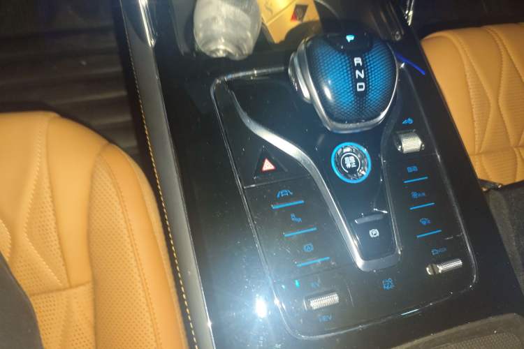 Used BYD Tang New Energy 2023 DM-i Champion Edition 112KM Prestige Model