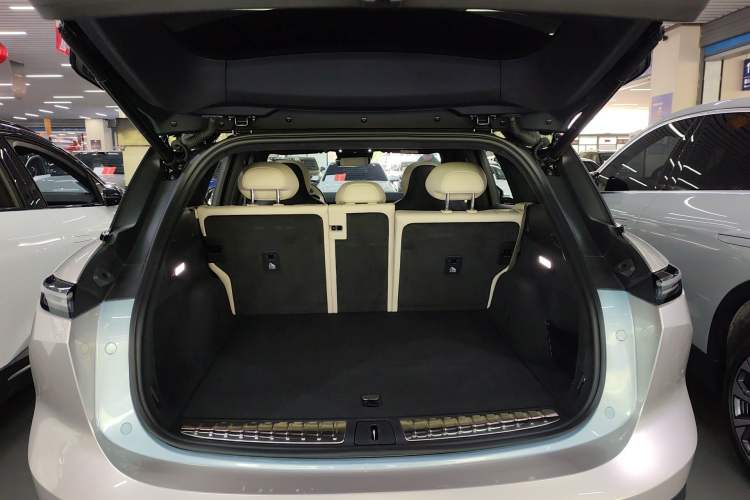 Used Nio ES6 2023 75 kWh Trunk