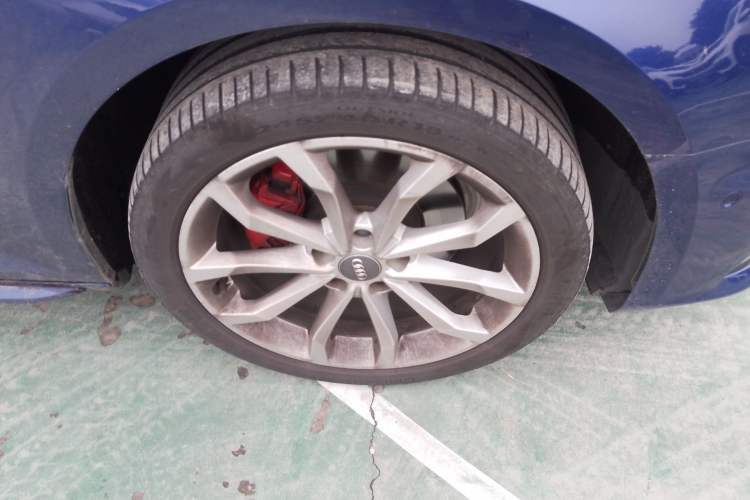 Used Audi A4L 2018 30th Anniversary Edition 40 TFSI Fashion Model
