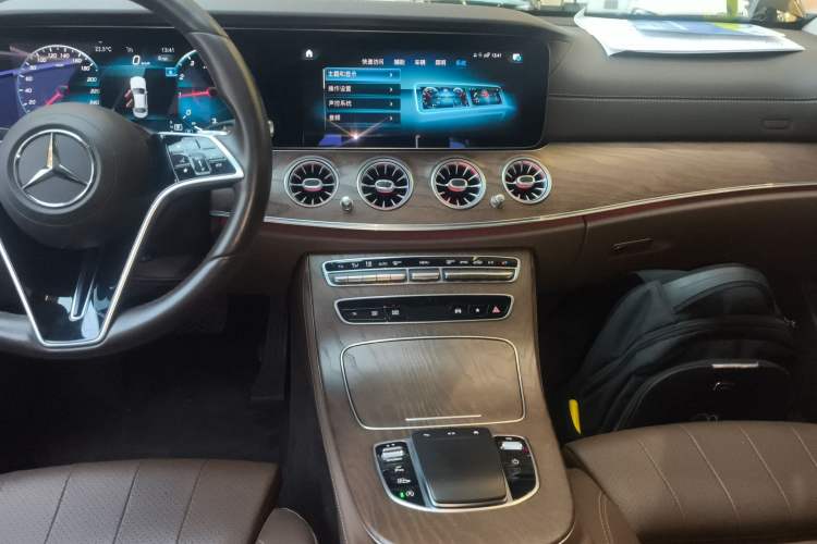 Used Mercedes-Benz E-Class 2021 Facelift E 260 L