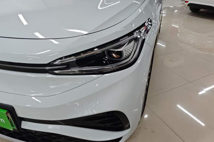 Used Volkswagen ID.4 X 2023 Ultra-Intelligent Long-Range Version
